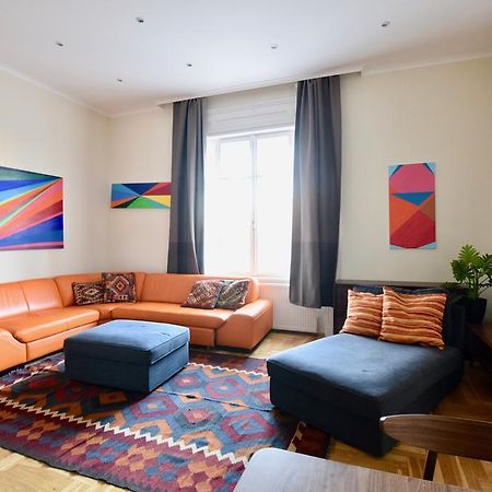 Luxury Apartment By Hi5 - Kiraly Street Suite Budapest Eksteriør bilde