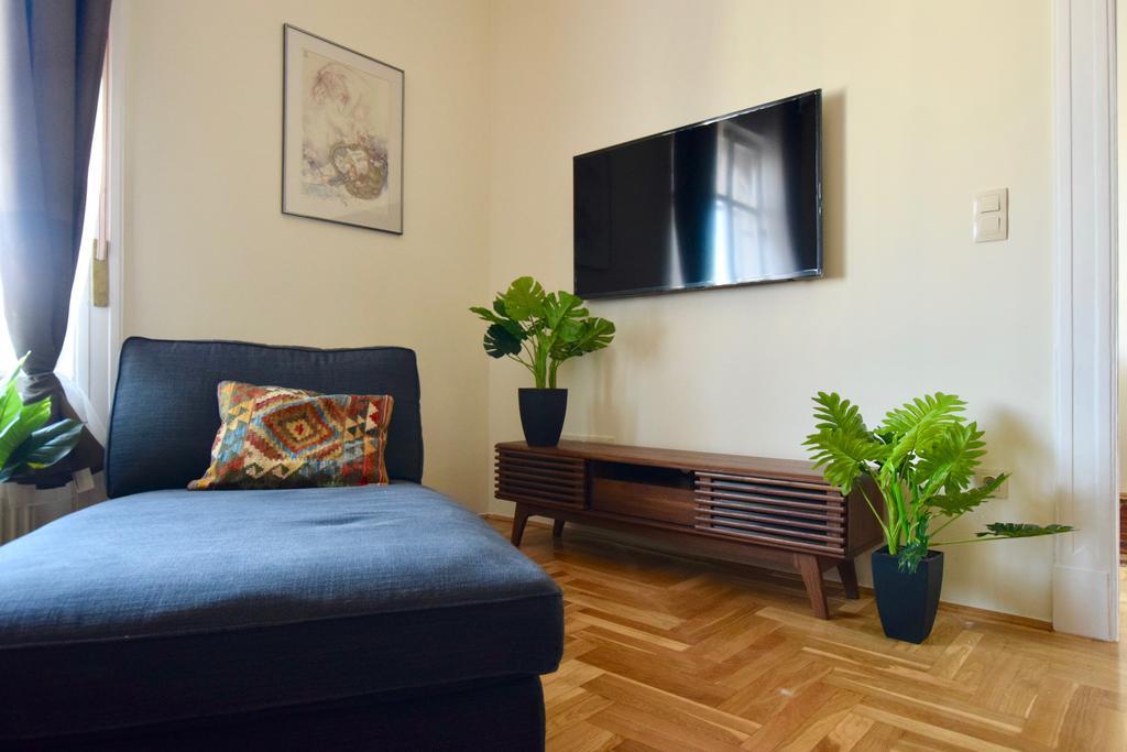 Luxury Apartment By Hi5 - Kiraly Street Suite Budapest Eksteriør bilde