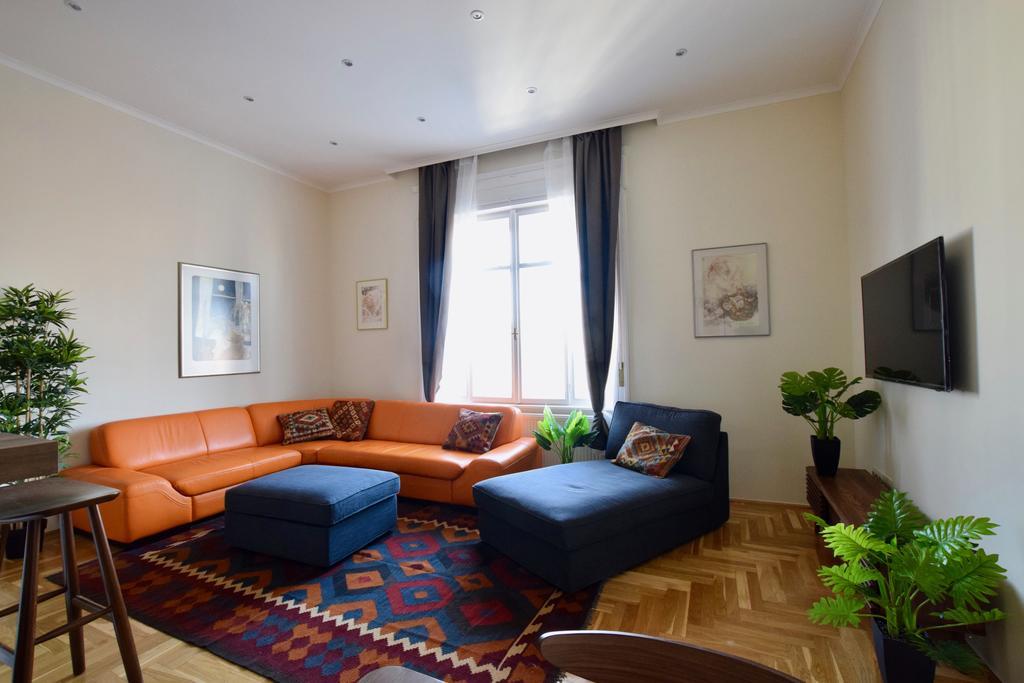 Luxury Apartment By Hi5 - Kiraly Street Suite Budapest Eksteriør bilde