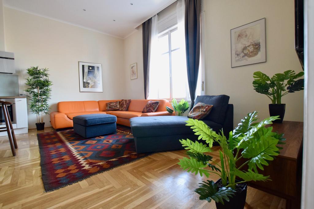 Luxury Apartment By Hi5 - Kiraly Street Suite Budapest Eksteriør bilde