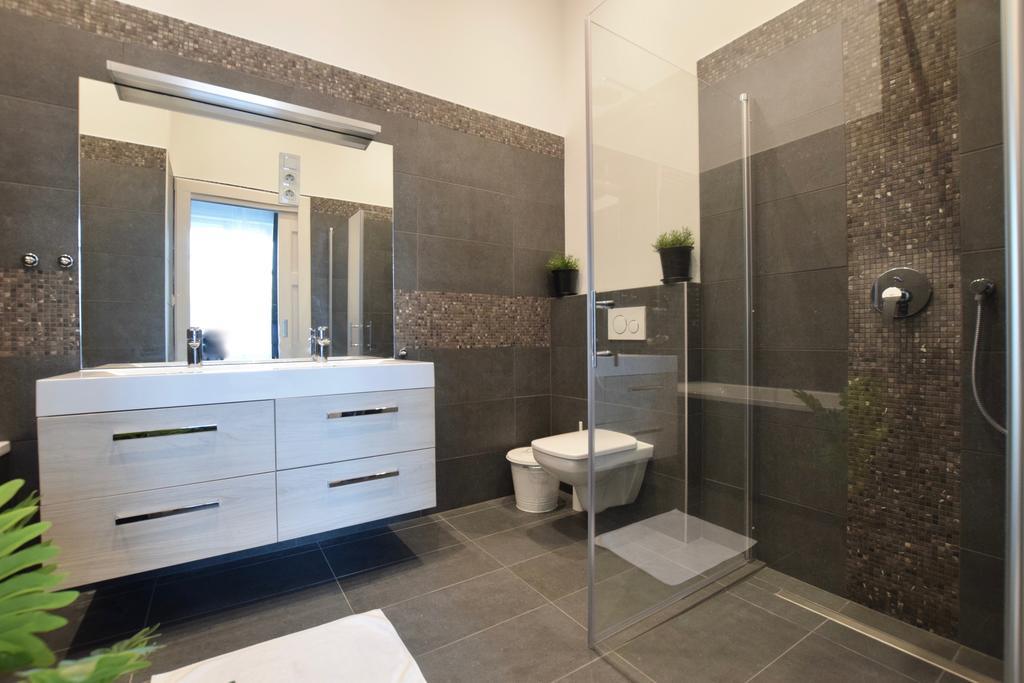 Luxury Apartment By Hi5 - Kiraly Street Suite Budapest Eksteriør bilde